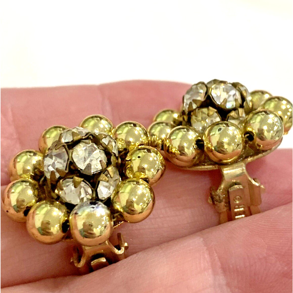 Vintage Lisner Clip On Earrings Goldtone & Clear White Rhinestone Round Clusters - Picture 7 of 8